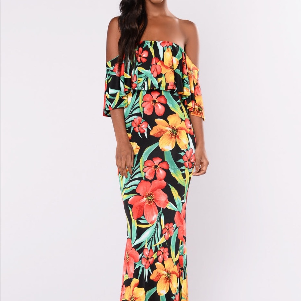 NWOT Banjul Floral Off The Shoulder Dress